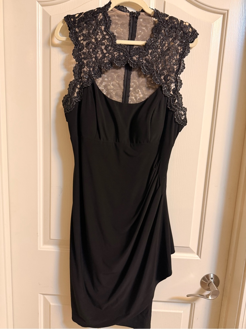 Xscape Black Lace Yoke Sleeveless Cocktail Dress 16